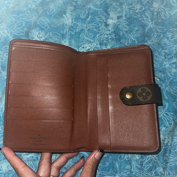 Passport Wallet - Picture 5 of 6